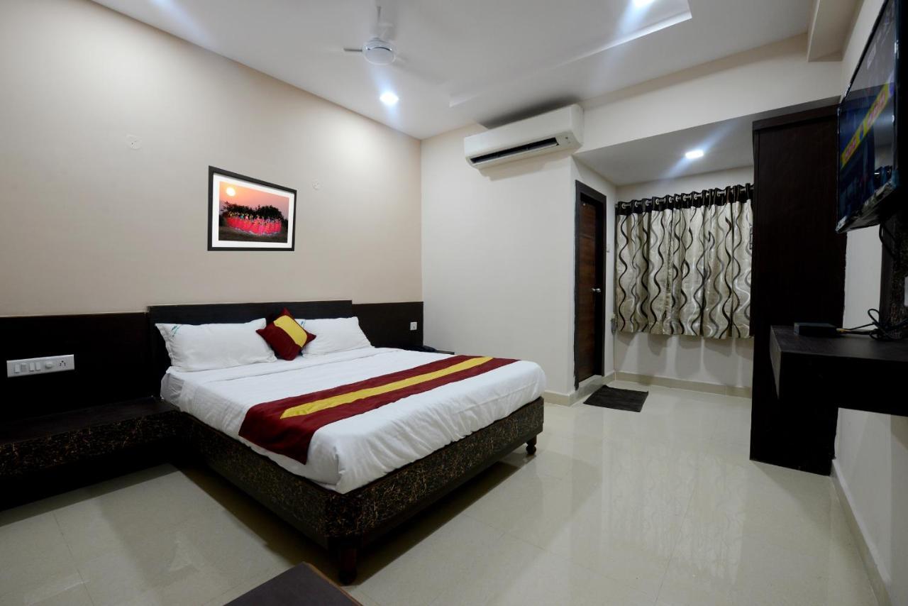 Dwaraka Inn Visakhapatnam Ngoại thất bức ảnh