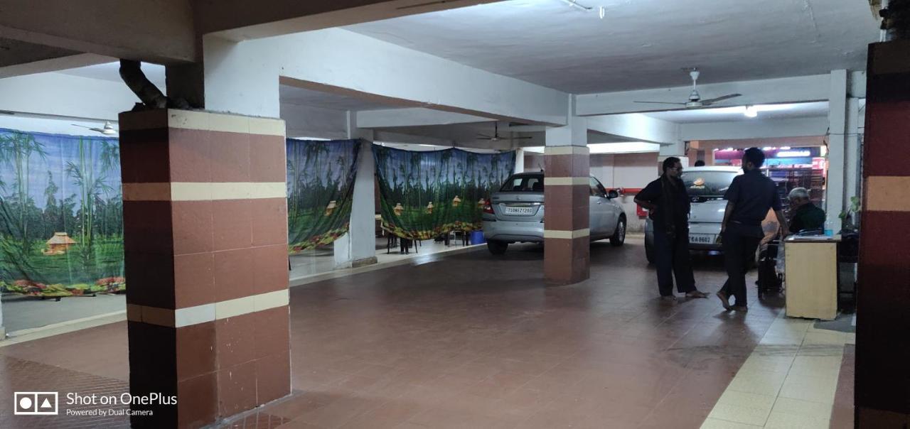Dwaraka Inn Visakhapatnam Ngoại thất bức ảnh